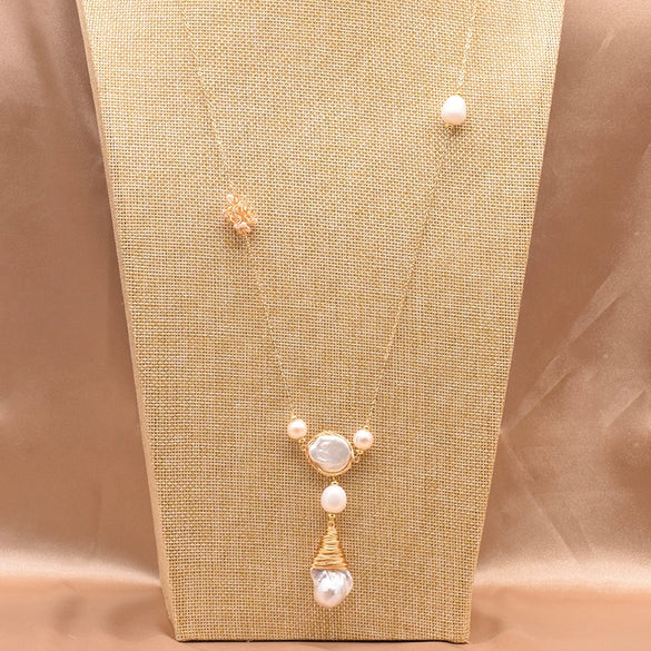 Wholesale Women's Retro Geometric Pearl Necklace With Freshwater Pearl Pendant And High End Cross Chain