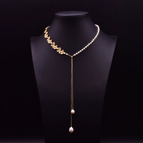 Wholesale Women's Retro Geometric Pearl Necklace With Freshwater Pearl Pendant And High End Cross Chain