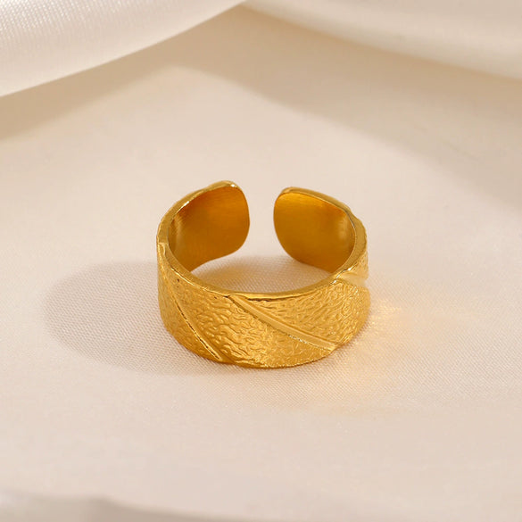Wholesale Women's Retro Geometric Stainless Steel Oil Pressure Ring