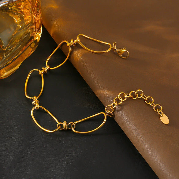 Wholesale Women's Retro Geometric Stitching Titanium Steel Chain Bracelet Plated With Real Gold