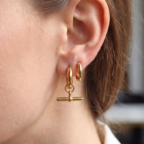 Wholesale Women's Retro Geometric T Shaped Stainless Steel Earrings With Gold Tone Electroplating