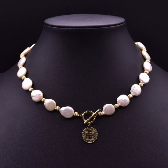 Wholesale Women's Retro Highend Freshwater Pearl Geometric Style Necklace With Electroplating And Regular Chain