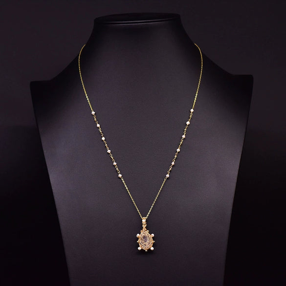 Wholesale Women's Retro Highend Freshwater Pearl Geometric Style Necklace With Electroplating And Regular Chain