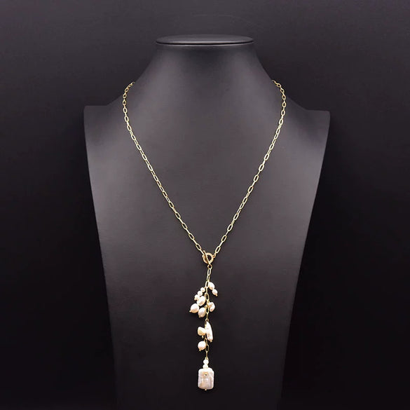 Wholesale Women's Retro Highend Freshwater Pearl Geometric Style Necklace With Electroplating And Regular Chain