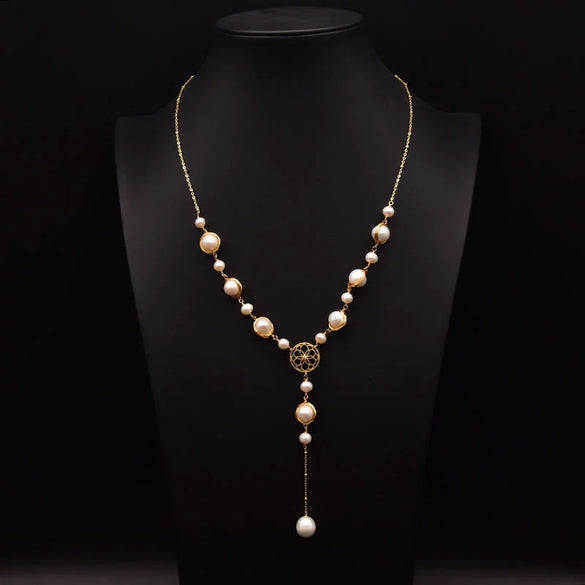Wholesale Women's Retro Highend Freshwater Pearl Geometric Style Necklace With Electroplating And Regular Chain