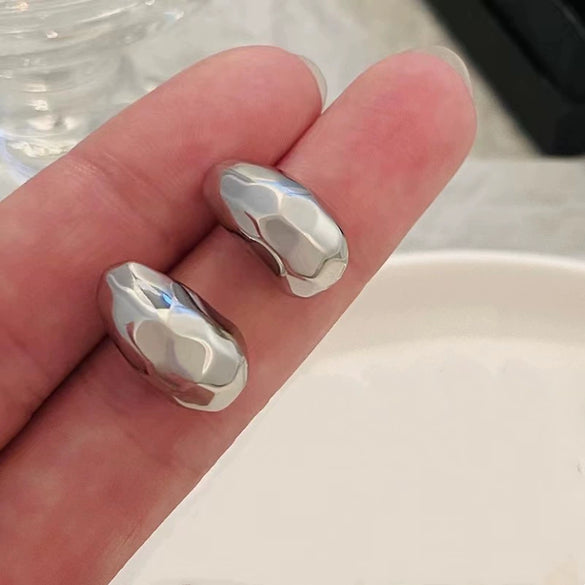 Wholesale Women's Retro Highend Hollow Geometric Copper Goldplated Hoop Earrings