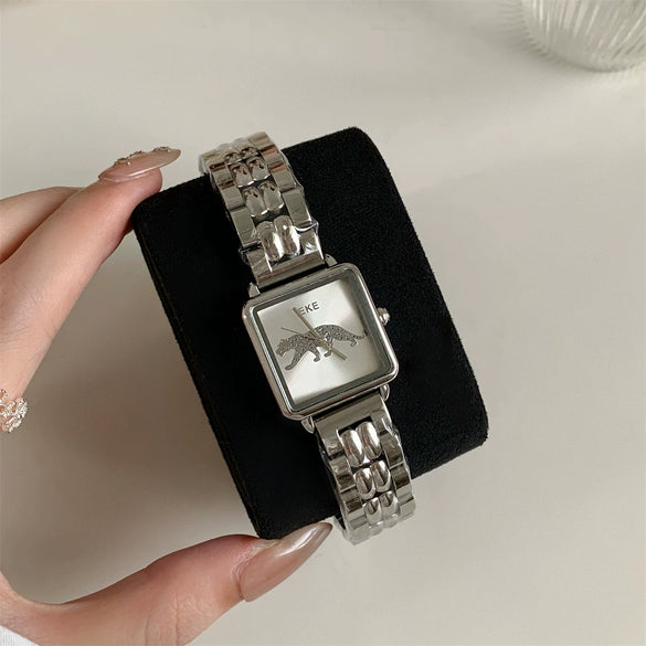 Wholesale Women's Retro Leopard Square Steel Band Wristwatch With Ordinary Glass Mirror Medieval Style