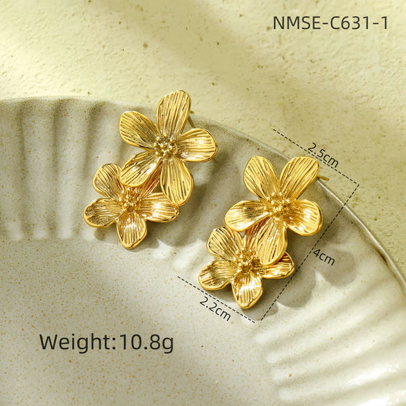 Wholesale Women's Retro Light Luxury Flower Tassel Stainless Steel Electroplated Earrings