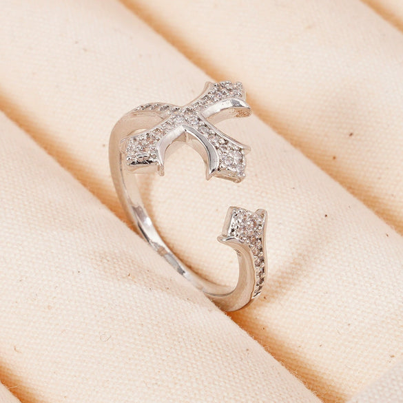 Wholesale Women's Retro Light Luxury Geometric Copper Pearl Butterfly Ring Inlaid With Zircon And Electroplated