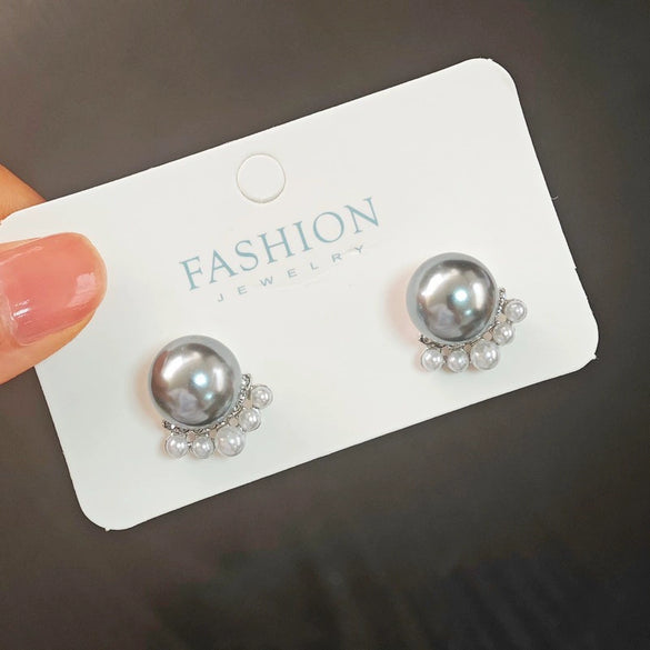 Wholesale Women's Retro Light Luxury Imitation Pearl Cat Claw Earrings With Electroplating