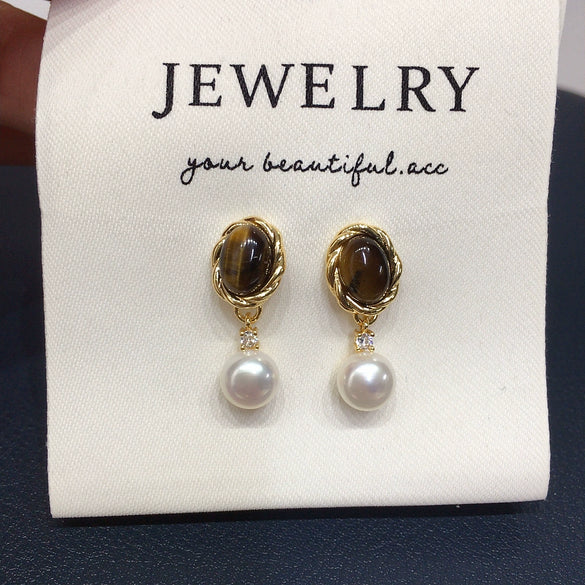 Wholesale Women's Retro Maillard Style Natural Freshwater Pearl Earrings With Alloy Inlaid Artificial And Semiprecious Stones Oblate Shape