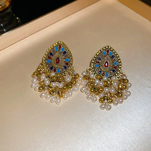 Wholesale Women's Retro Metal Geometric Tassel Earrings With Electroplating Design