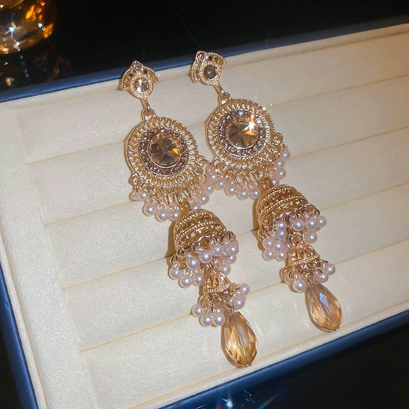Wholesale Women's Retro Metal Geometric Tassel Earrings With Electroplating Design