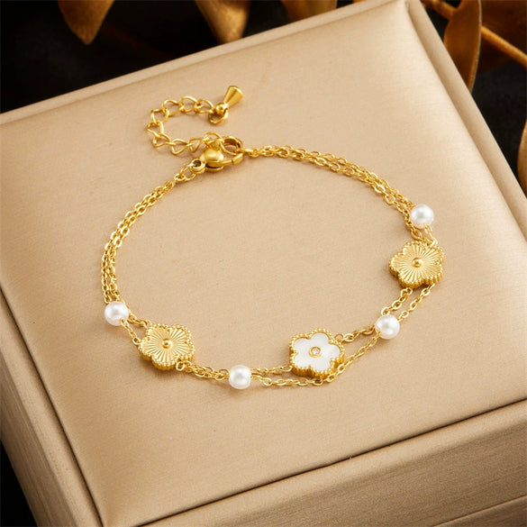 Wholesale Women's Retro Niche Multilayer Stacked Square Flower Stainless Steel Goldplated Bracelet With Electroplating Design