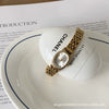 Wholesale Women's Retro Oval Dial Alloy Watch In Fashion Style