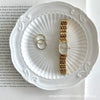 Wholesale Women's Retro Oval Dial Alloy Watch In Fashion Style