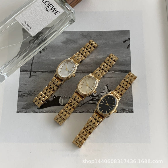 Wholesale Women's Retro Oval Dial Alloy Watch In Fashion Style