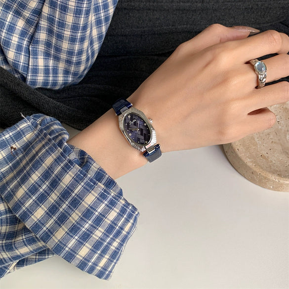 Wholesale Women's Retro Palace Style Artistic Leather Belt Watch With Oval Dial And Metal Strap And Buckle