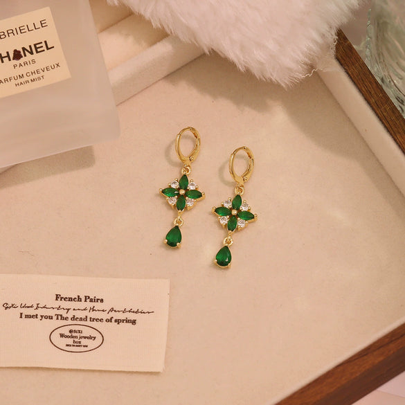 Wholesale Women's Retro Palace Style Copper Flower Shape Water Drop Earrings