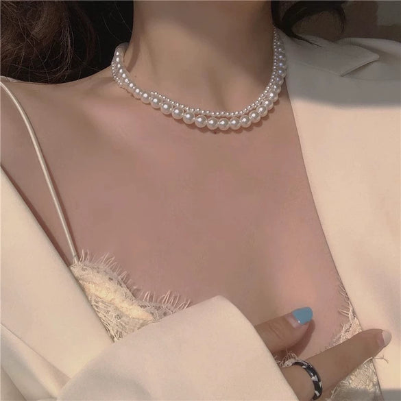 Wholesale Women's Retro Pearl Clavicle Chain Necklace Copper Geometric Heart Bow Electroplated