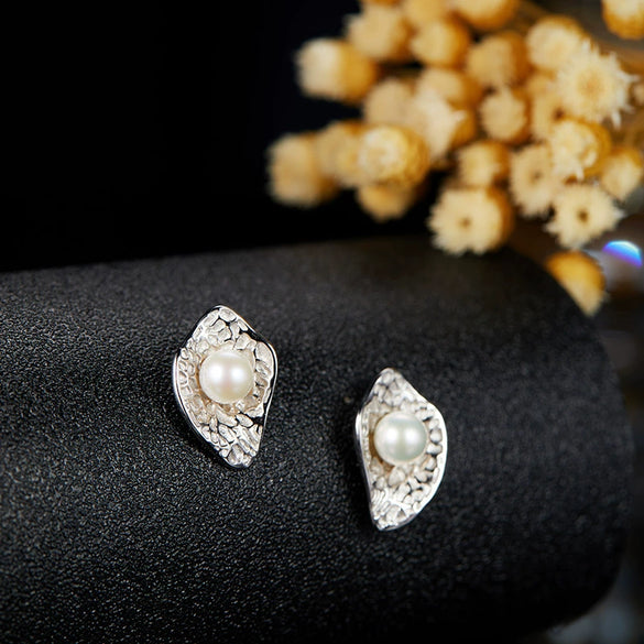 Wholesale Women's Retro Simple Geometric S925 Sterling Silver Inlaid Natural Pearl Earrings