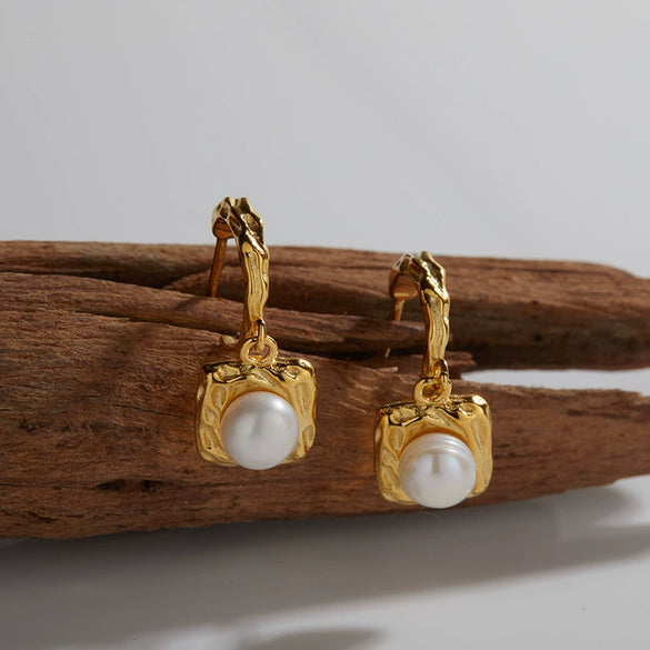 Wholesale Women's Retro Simple Geometric S925 Sterling Silver Inlaid Natural Pearl Earrings