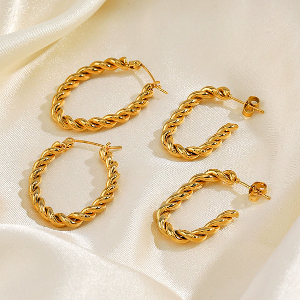 Wholesale Women's Retro Stainless Steel Geometric Oval Electroplated Earrings