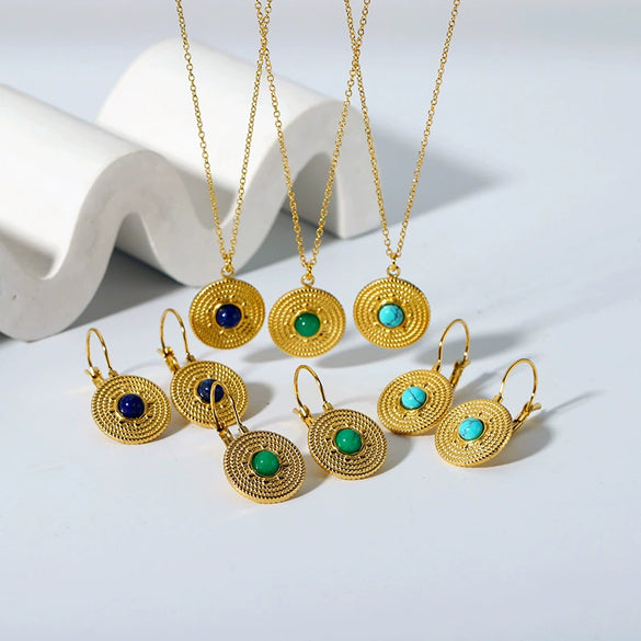 Wholesale Women's Retro Stainless Steel Necklace With Turquoise Inlay Embossed Round Pendant And O Chain Vacuum Real Gold Electroplated In Pvd Furnace