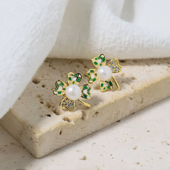 Wholesale Women's Retro Style Natural Freshwater Pearl S925 Silver Flower Zircon Nearly Round Earrings