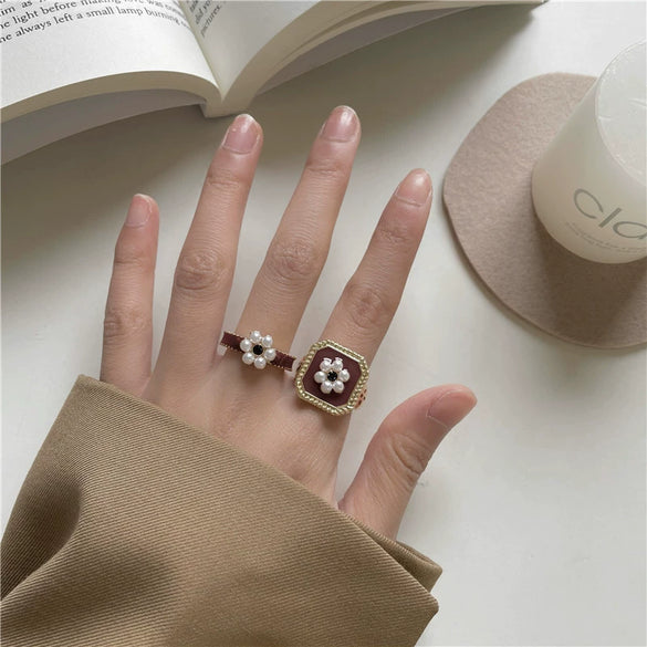 Wholesale Women's Retro Trendy Open Ring Set Zinc Alloy Geometric Oil Dripping Pearl Flower Electroplated