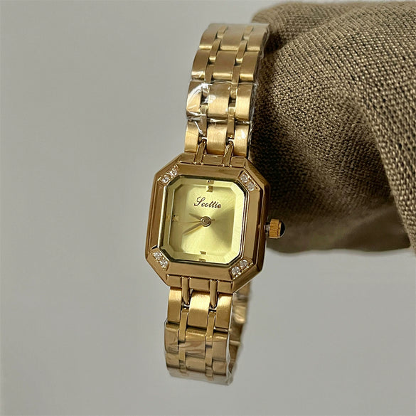 Wholesale Women's Retro Vintage Quartz Watch With Metal Strap And Rectangle Dial