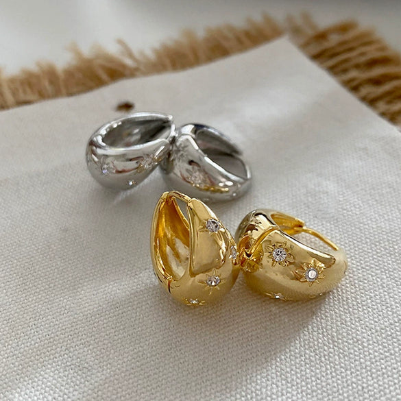 Wholesale Women's Retro Zinc Alloy Drop Shape Ear Jewelry With Gold Electroplating