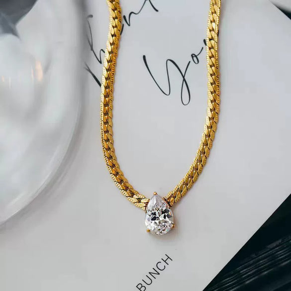Wholesale Women's Rhinestone Electroplated Drop Shape Necklace In Old Money And Minimalist Style