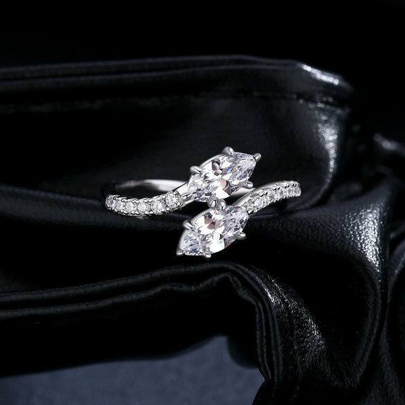 Wholesale Women's S925 Silver Doubleheaded Snake Ring With Shining Rowing Diamond Animal Pattern Cold Style Jewelry