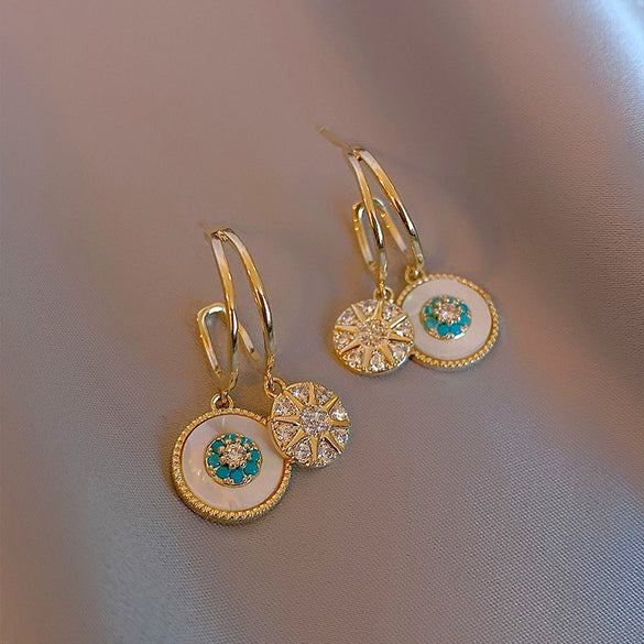Wholesale Women's S925 Silver Earrings With Niche Design Pearl Geometric Pattern And Diamond Treatment