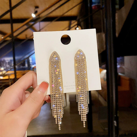 Wholesale Women's S925 Silver Earrings With Niche Design Pearl Geometric Pattern And Diamond Treatment