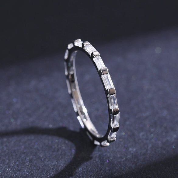 Wholesale Women's S925 Silver Geometric Inlaid Zircon Ring