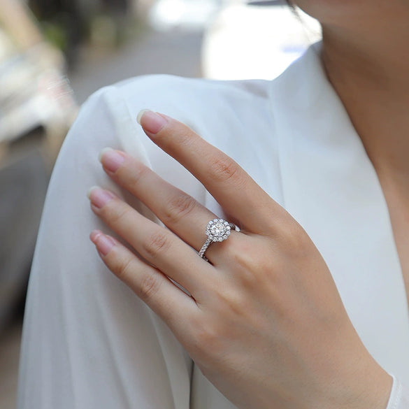 Wholesale Women's S925 Silver Geometric Moissanite Ring Set With Diamonds Light Luxury Fashion