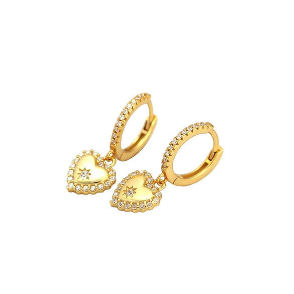 Wholesale Women's S925 Silver Heart Shape Ear Studs With Electroplating And Love Design