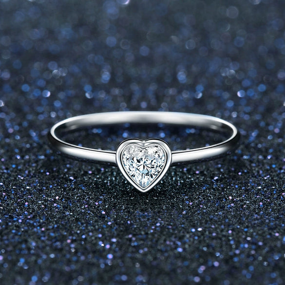 Wholesale Women's S925 Silver Heart Shape Inlaid Zircon Ring Jewelry