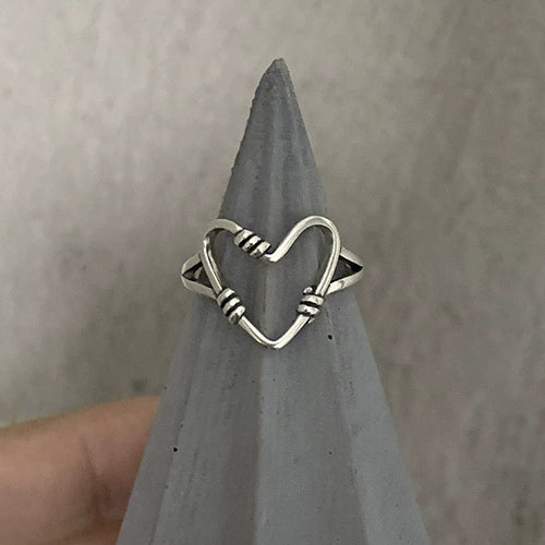 Wholesale Women's S925 Silver Hollow Love Ring With Stitching And Heart Shape Opening Design