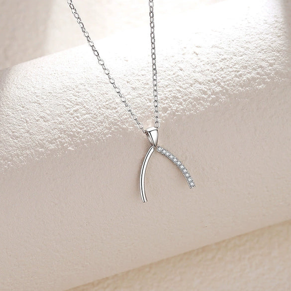 Wholesale Women's S925 Silver Ing Bone Clavicle Chain Necklace With Geometric Style And Diamond Design