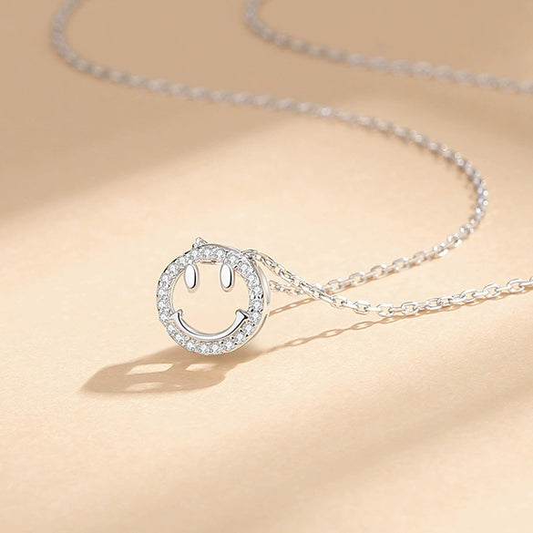 Wholesale Women's S925 Silver Smiley Hollow Diamond Geometric Clavicle Chain Pendant Necklace