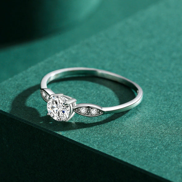 Wholesale Women's S925 Sterling Silver Classic Design Geometric Ring With 5Mm Zirconium Inlaid And Platinum Plated Seiko Treatment