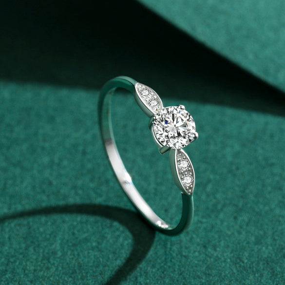 Wholesale Women's S925 Sterling Silver Classic Design Geometric Ring With 5Mm Zirconium Inlaid And Platinum Plated Seiko Treatment