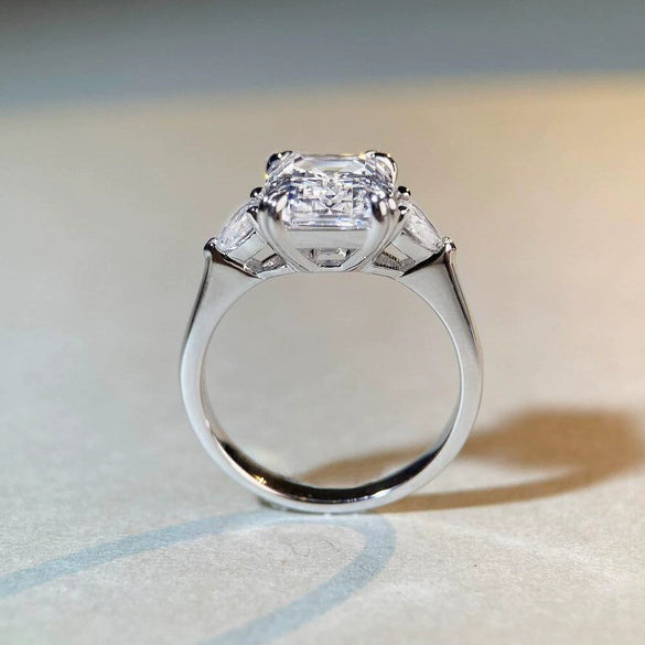 Wholesale Women's S925 Sterling Silver Emerald Cut Ring With Geometric Style And Electroplating Process