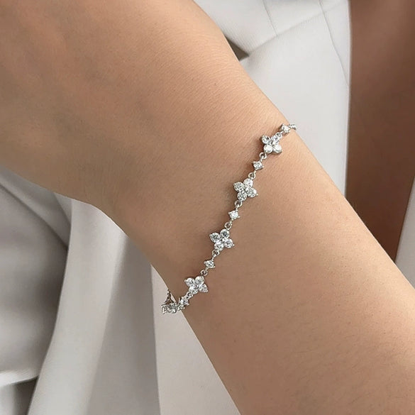 Wholesale Women's S925 Sterling Silver Fairy Bracelet With Star And Geometric Pattern Electroplated Light Luxury And Minimalist Style