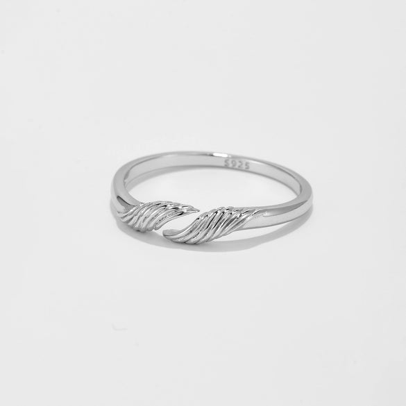 Wholesale Women's S925 Sterling Silver Fashion Geometric Opening Adjustable Ring With Electroplating Treatment