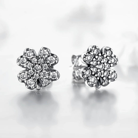 Wholesale Women's S925 Sterling Silver Fourleaf Clover Microinlay Earrings With High Sense And Flower Pattern