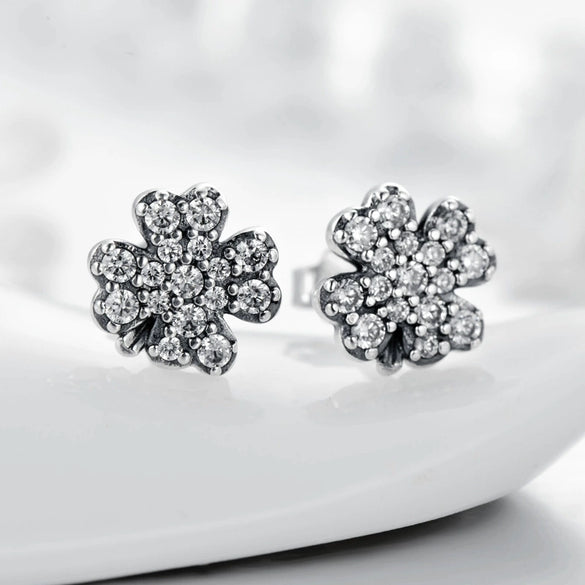 Wholesale Women's S925 Sterling Silver Fourleaf Clover Microinlay Earrings With High Sense And Flower Pattern